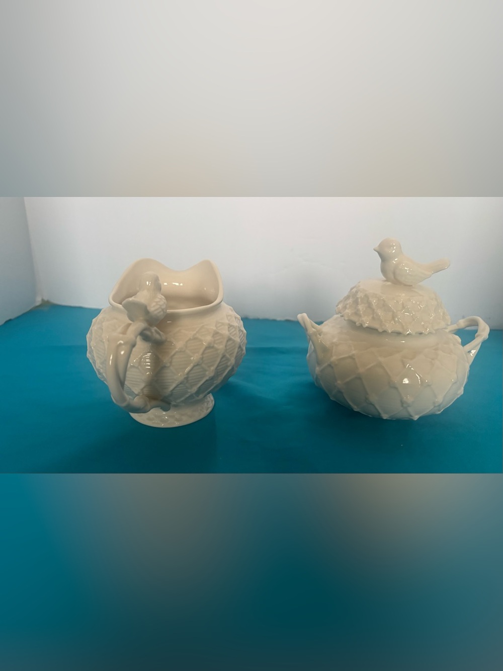 Grace Cream Ceramic Bird Sugar Bowl & Creamer Duo